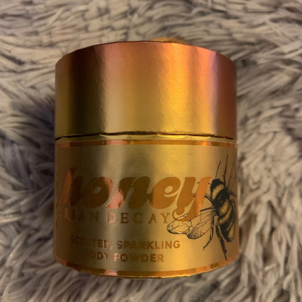 Urban Decay Sparkling Body Powder 🍯 HONEY